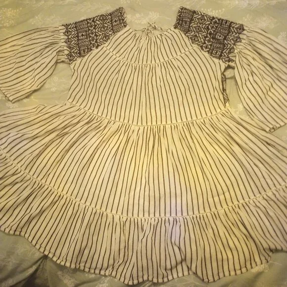 Free people Lola embroidered mini dress striped tier open back blk & wte M - Picture 9 of 11